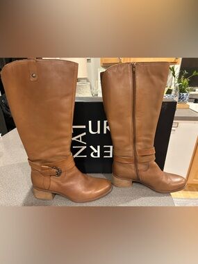 Naturalizer "Dev" wide calf riding boots